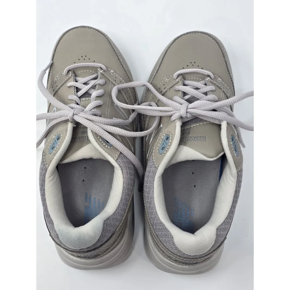 New Balance 928 V3 Womens SIZE 6 2E Wide Walking Shoes Lace Up Sneakers Beige